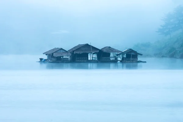 Soft Focus Houseboat Foggy Songkaria River Lifestyle Travel Sangkhla Buri — Photo