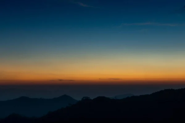 Horizon Cielo Con Silhouette Montagna Prima Dell Alba Parco Nazionale — Foto Stock