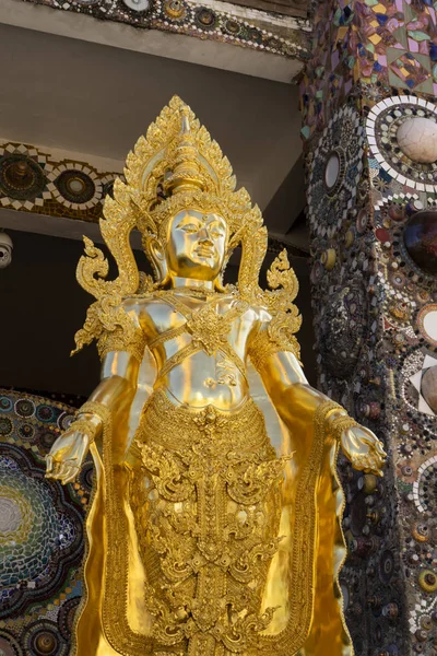 Chiudi Gold buddha — Foto Stock