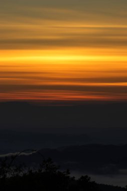 Sabah dağ görünümünde.