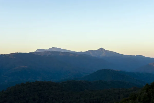 A vista da montanha . — Fotografia de Stock