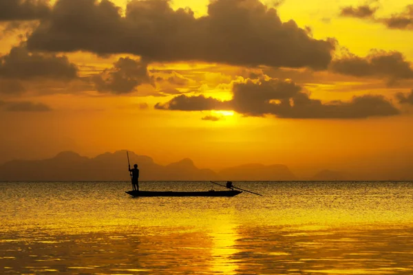 Minimo pescatore silhouette — Foto Stock