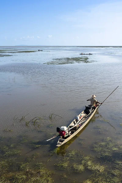 Minimal bild av fisherman — Stockfoto