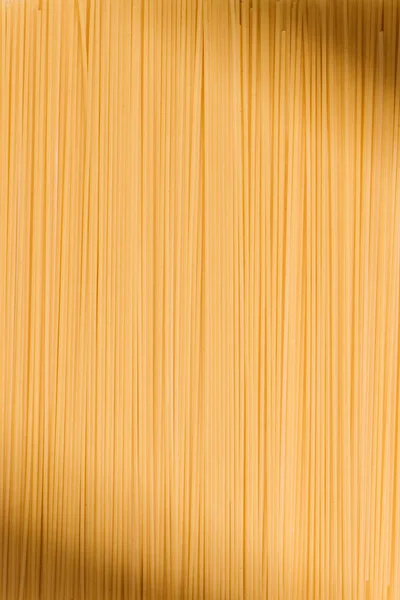 Vollbild Aufnahme Von Ungekochten Traditionellen Spaghetti — Stockfoto