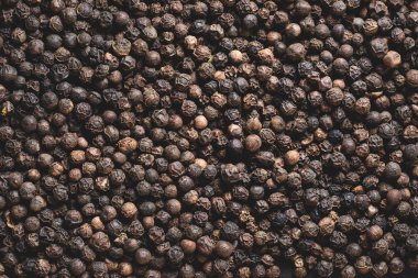 Kurutulmuş aromatik peppercorns arka plan görünümünü tam kare
