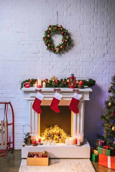 Fireplace Decorations Christmas Tree Home — Stock Photo, Image