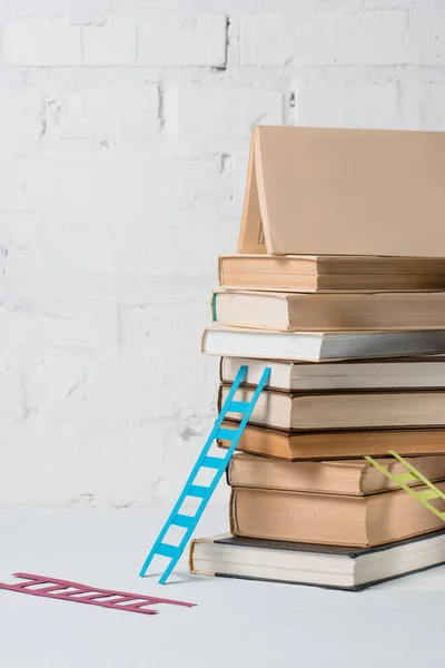 Close View Pile Books Small Colorful Step Ladders — Stock Photo, Image