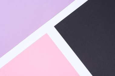 minimalist modern beyaz, pembe, mor ve siyah arka plan kopya alanı ile