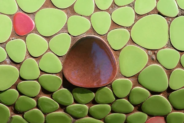 Image plein cadre de fond décoré mur de pierre verte — Photo de stock