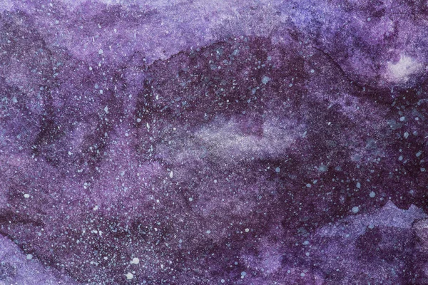 Imagen de marco completo de la pintura del universo con pintura de acuarela púrpura como espacio - foto de stock