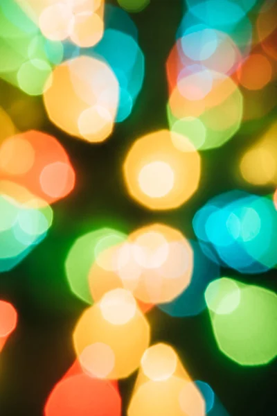 Weihnachten Hintergrund mit bunten Bokeh und hellen Lichtern — Stockfoto