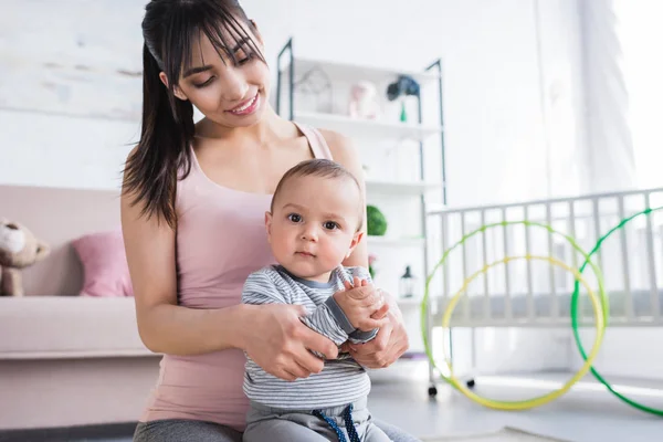 Young Happy Mother Playing Her Little Child Home — Stock Photo, Image
