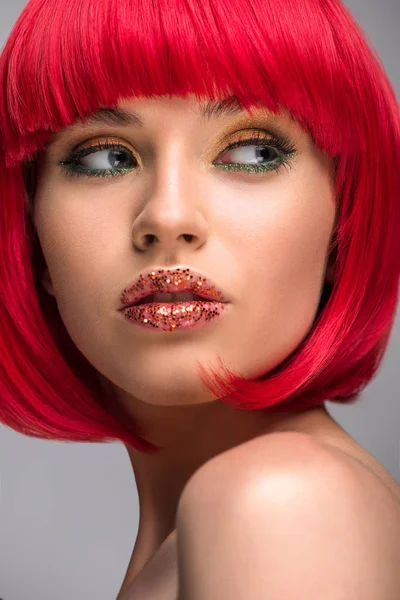 Retrato Mulher Bonita Com Cabelo Vermelho Brilho Rosto Olhando Para — Fotografia de Stock