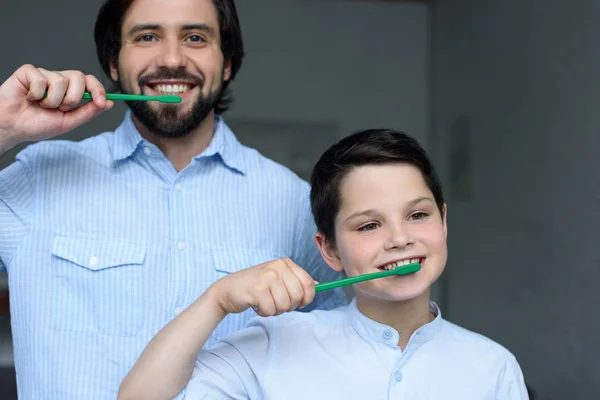 Portrait Father Son Brushing Teeth Together Home — Stock Photo, Image