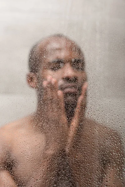 Selective Focus Handsome Young African American Man Washing Shower — Stock Photo, Image