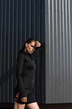 siyah termal giysili genç sporcumuz