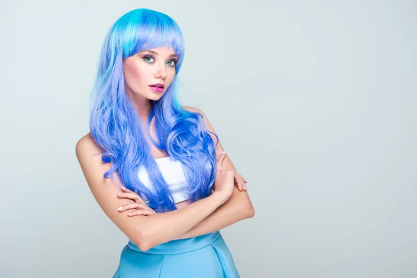 Beautiful Young Woman Bright Blue Hair Crossed Arms Looking Camera — Stock Photo, Image