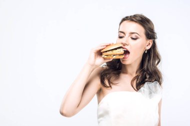 aç genç gelin gelinlik beyaz izole büyük hamburger yemek