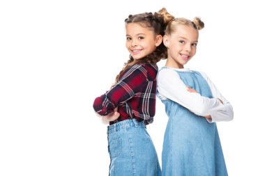 arka arkaya ile ayakta okul gülümseyen silah üzerinde beyaz izole geçti 