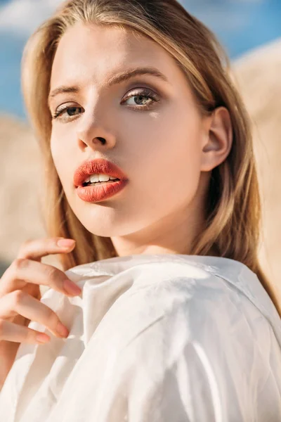 Beautiful Blonde Young Woman Posing White Clothes — Stock Photo, Image