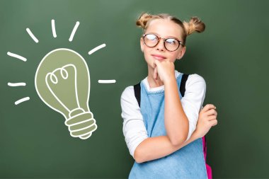ampul işareti ile çevre blackboard bakılması bardaklarda dalgın çuval