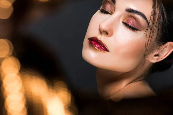 Beautiful Girl Closed Eyes Makeup Posing Black Golden Bokeh — Stock Photo, Image