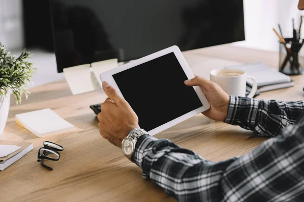 Cropped Shot Seo Using Tablet Blank Screen Workplace — Stock Photo, Image