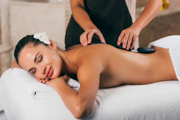 Young Woman Having Stone Therapy Spa Center — Stock Photo, Image