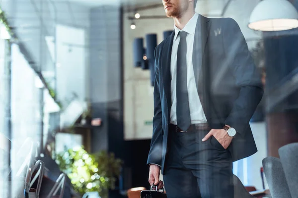 Cropped Shot Businessman Fashionable Suit Suitcase Restaurant — Stock Photo, Image