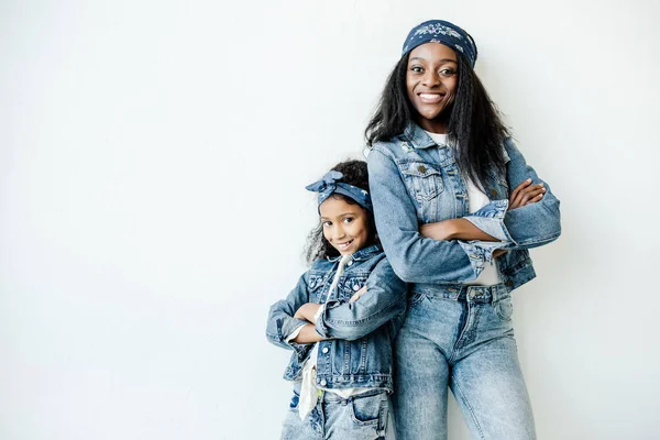 Stylish African American Mother Daughter Similar Clothing Posing Wall Home — Stock Photo, Image