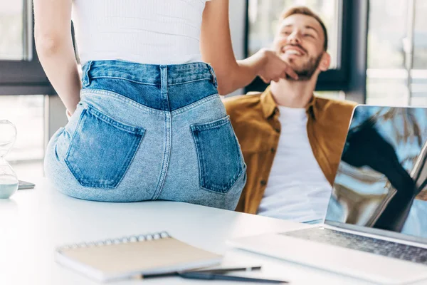 Cropped Shot Happy Young Man Woman Flirting While Working Together — Free Stock Photo