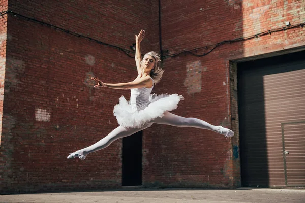 Beautiful Young Ballerina Jumping Dancing Urban Street — Stock Photo, Image