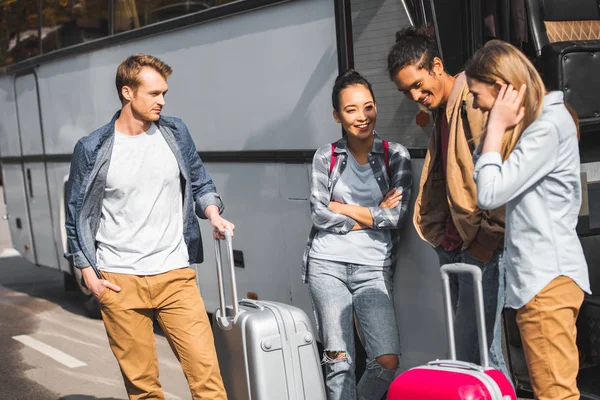 Smiling Multiculutral Friends Talking Standing Travel Bus Bus Street — Stock Photo, Image