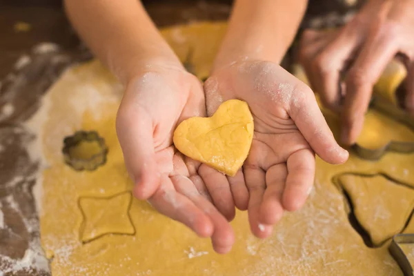 Close Partial View Child Holding Heart Shaped Unbaked Cookie Hands — Stock Photo, Image