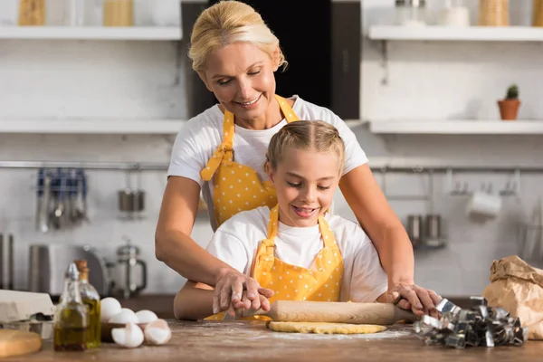 Happy Grandmother Granddaughter Preparing Dough Together Kitchen — Stock Photo, Image