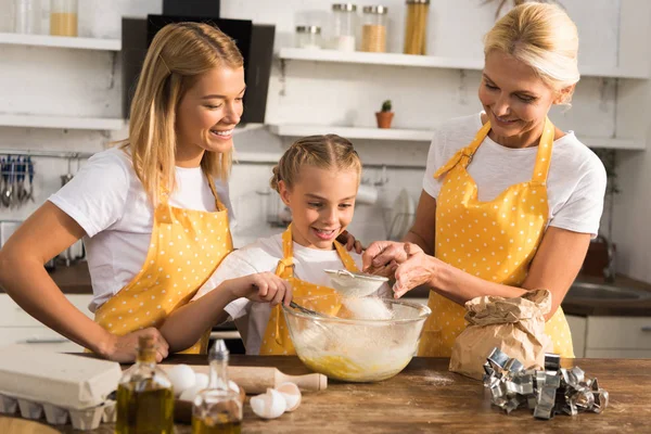 Happy Child Mother Grandmother Preparing Dough Together — Stock Photo, Image