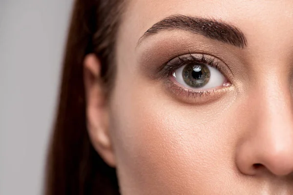 Vista Cerca Del Ojo Cara Femenina Aislado Gris —  Fotos de Stock