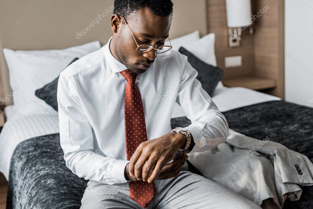 Formal elegante hombre hotsell
