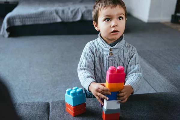 Selective Focus Little Boy Playing Colorful Plastic Blocks Home — Stock Photo, Image