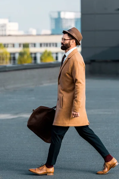 Side View Bearded Businessman Bag Walking Roof — Stock Photo, Image