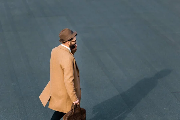 Side View Businessman Beige Coat Talking Smartphone — Stock Photo, Image