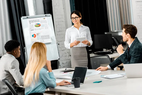 Multiethnic Businesspeople Having Discussion Meeting Office — Stock Photo, Image