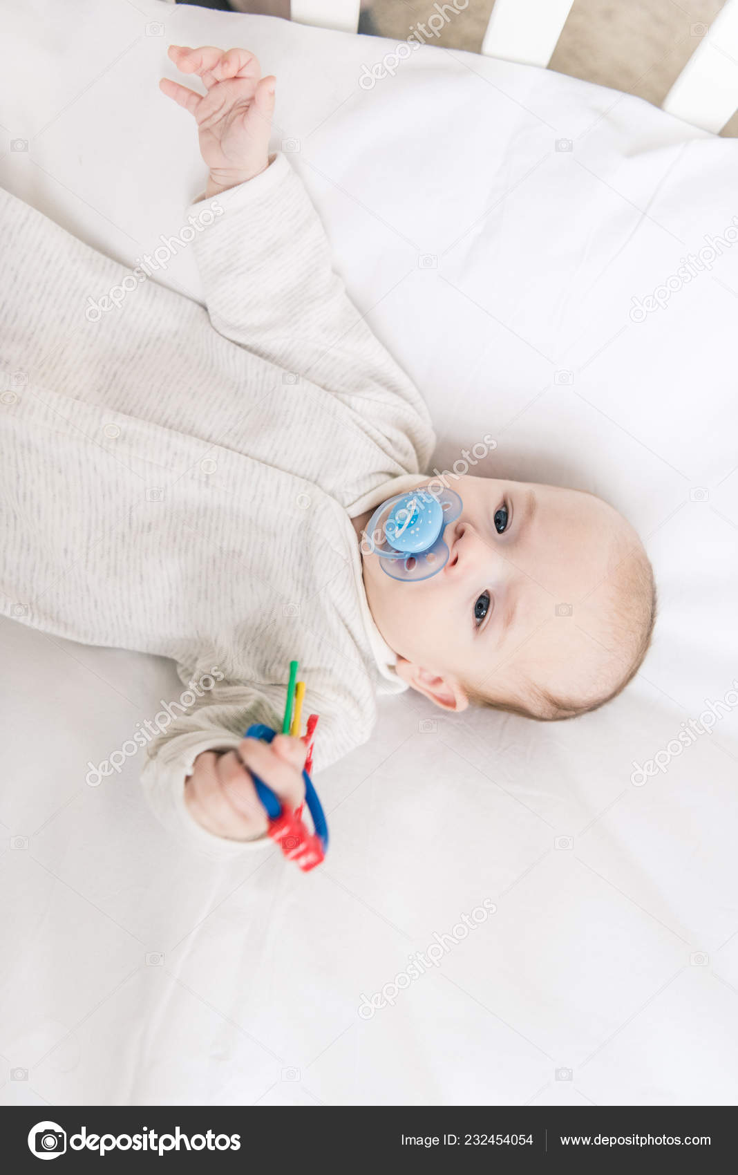 crib overhead toy