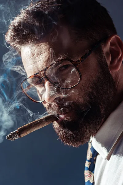 Handsome Bearded Man Glasses Smoking Looking Camera — Stock Photo, Image