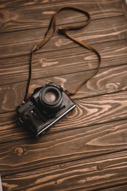 Retro Fotoğraf makinesi kopya alanı ahşap tablo