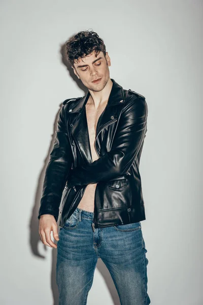 Stylish Sexy Rocker Posing Black Leather Jacket Grey — Stock Photo, Image