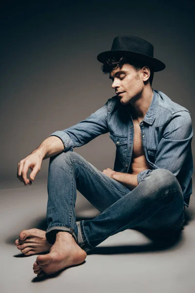 Handsome Sexy Man Posing Denim Clothes Trendy Hat Dark Grey — Stock Photo, Image