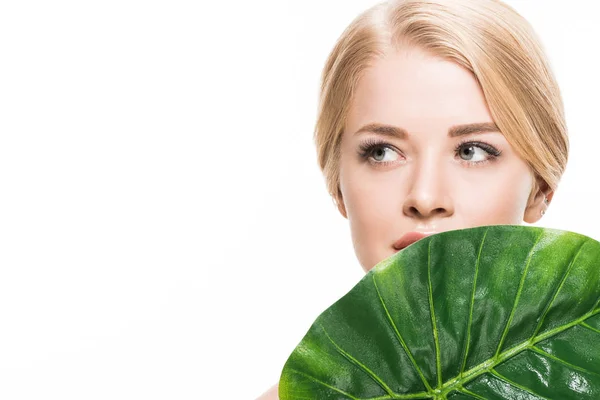 Mooie Tedere Jonge Vrouw Met Groene Tropische Blad Zoek Weg — Stockfoto