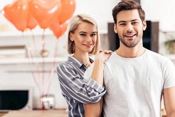 Selective Focus Handsome Boyfriend Greeting Attractive Girlfriend Valentine Day — Stock Photo, Image