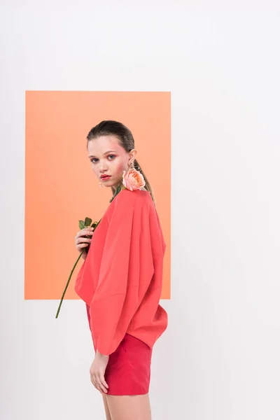 Beautiful Stylish Girl Looking Camera Holding Rose Posing Living Coral — Stock Photo, Image